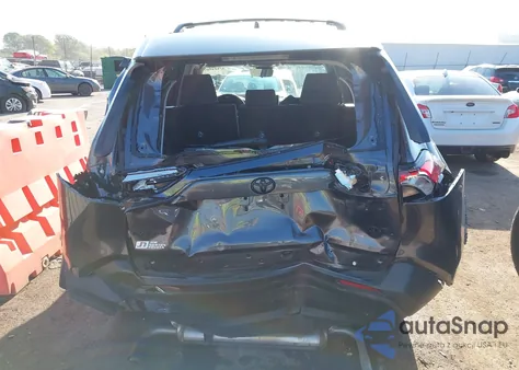 2024 Toyota Rav4 Xle from USA, damaged, VIN 2T3W1RFV2RW344033